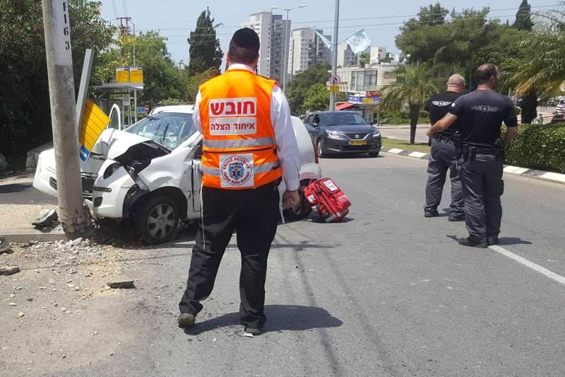 זירת התאונה, רחוב טשרניחובסקי | צילום: איחוד הצלה