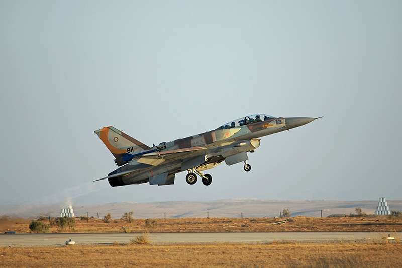 מטוס F-16 ממריא | צילום: מילנר משה, ארכיון לע"מ