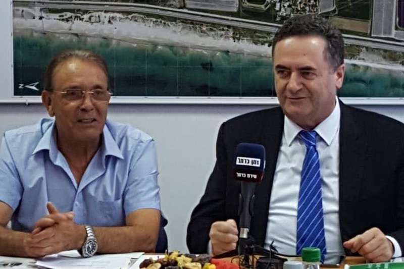 השר ישראל כץ וראש העירייה אריה טל | צילום: שירות רדיו חיפה
