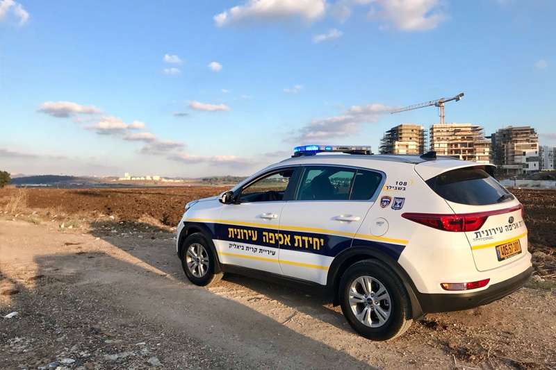 יחידת אכיפה עירונית, עיריית קרית ביאליק | צילום: מאור מילכמן