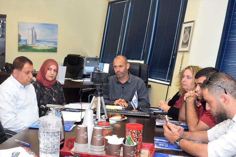 ד״ר סער הראל, הבוקר בלשכתו | צילום: מחוז חיפה של משרד החינוך