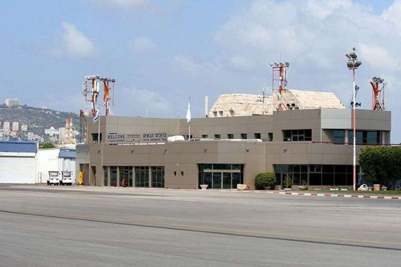 נמל התעופה בחיפה | צילום: Oyoyoy, מתוך ויקיפדיה