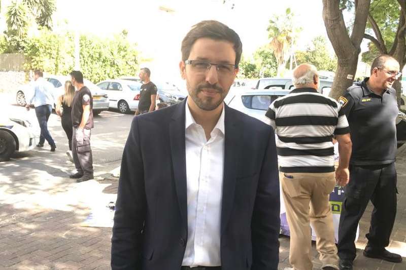 ציקי אבישר, המועמד לראשות העיר קרית מוצקין, הבוקר | צילום: רדיו חיפה