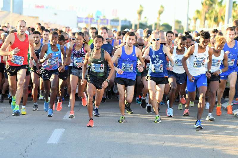 הרצים במרוץ חצי מרתון | צילום: ראובן כהן, דוברות עיריית חיפה