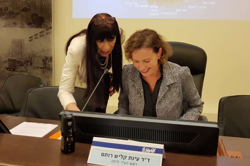 עינת קליש וברכה סלע | צילום: רדיו חיפה