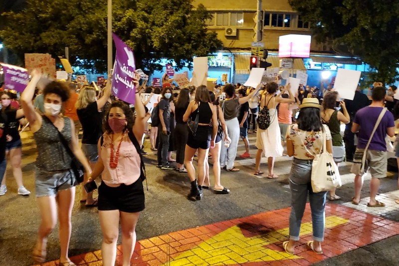 הפגנת הזעם בכניסה לנמל | צילום: עופר שור