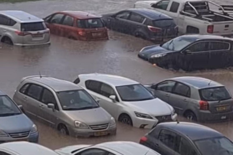 הצפות בשער העלייה, אתמול | צילום: תיקי