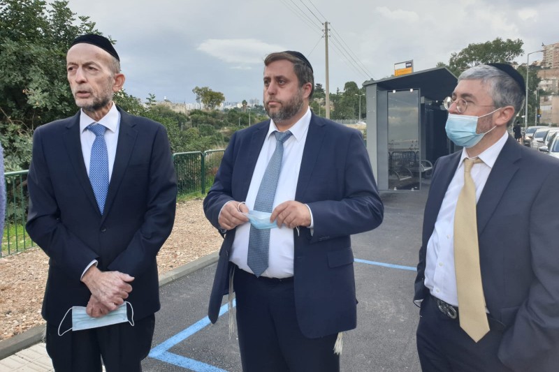 מיכי אלפר וח"כ אורי מקלב | צילום: שירות רדיו חיפה