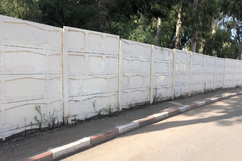 אחרי מחיקת הכתובות הגזעניות | צילום: עיריית קרית ביאליק