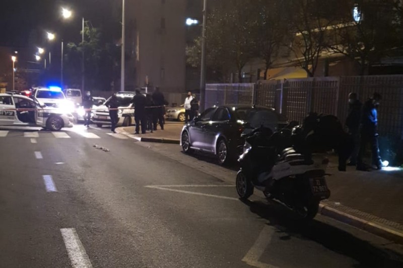 זירת הרצח ברחוב האצ"ל, הערב | צילום: דוברו המשטרה