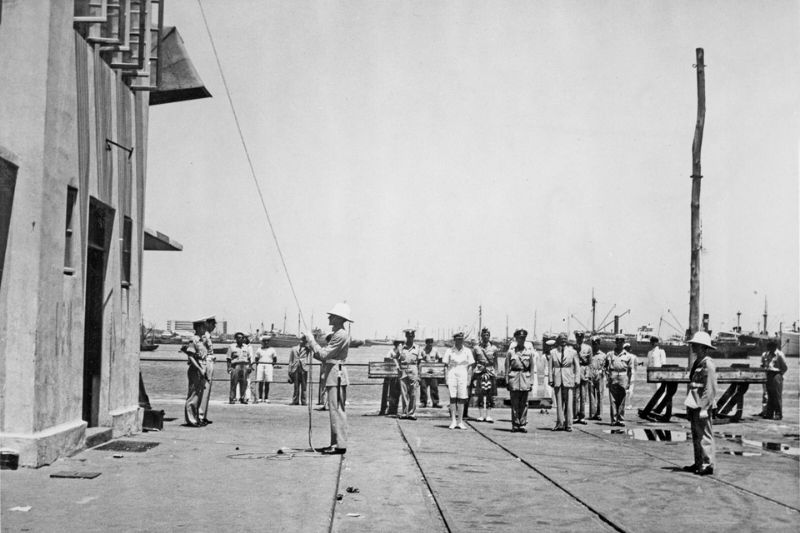 הבריטים עוזבים את נמל חיפה, יוני 1948 | צילום: ארכיון הנמל