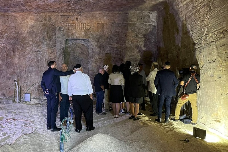 הסיור במערת אליהו | צילום: ענת סלומון, דוברות עיריית חיפה