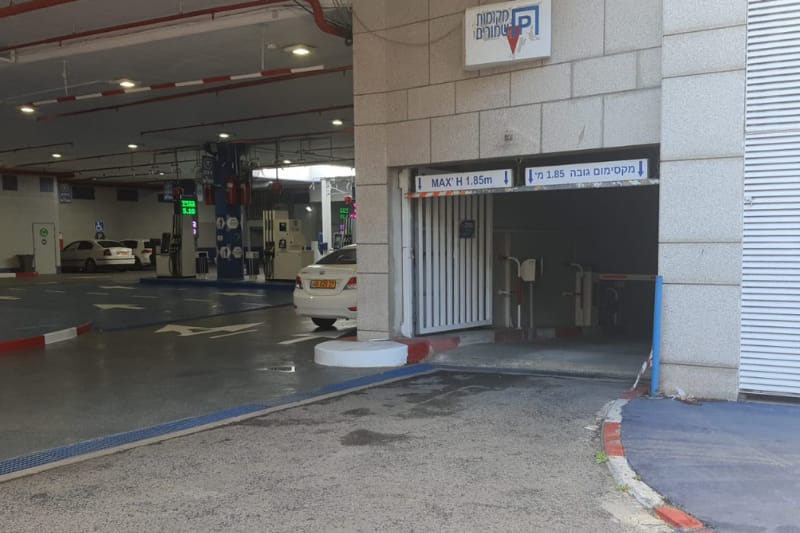 חניון חלונות הסיטי | צילום: כבאות והצלה