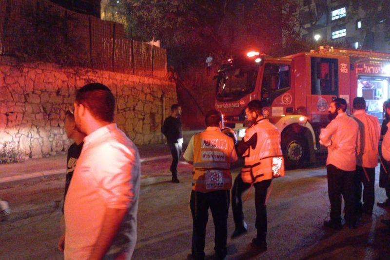 שריפה ברחוב הנגב בחיפה | צילום: דוברות איחוד הצלה כרמל